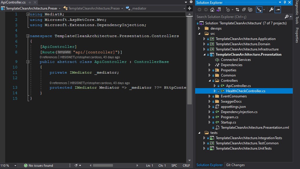 Printscreen mostrando o solution explorer do TemplateCleanArchitecture, mostrando que este termo está presente no nome dos projetos, da solution, e dos namespaces